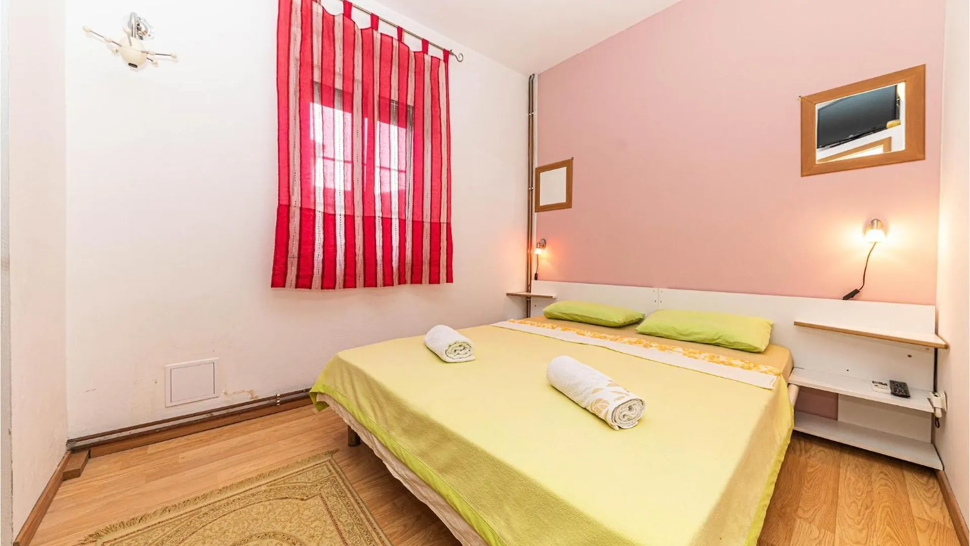 Gorgeous Home In Seget Donji With Wifi تروغير