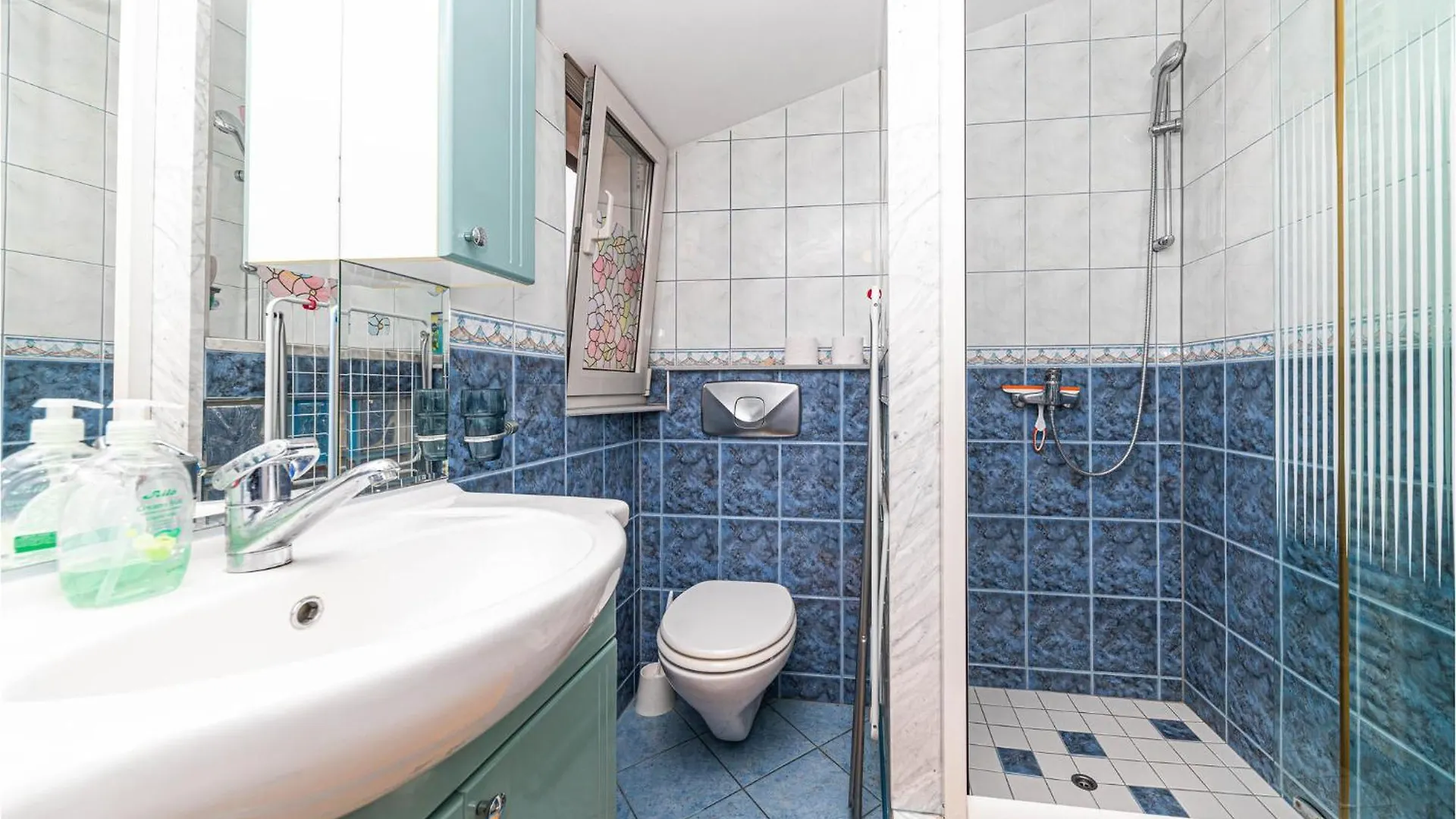 Gorgeous Home In Seget Donji With Wifi تروغير