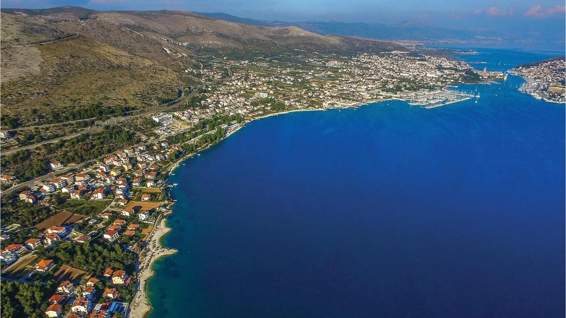 Holiday home Gorgeous Home In Seget Donji With Wifi Trogir